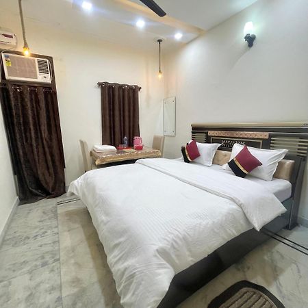 Homestay Comforts 500M From Amritsar Airport エクステリア 写真